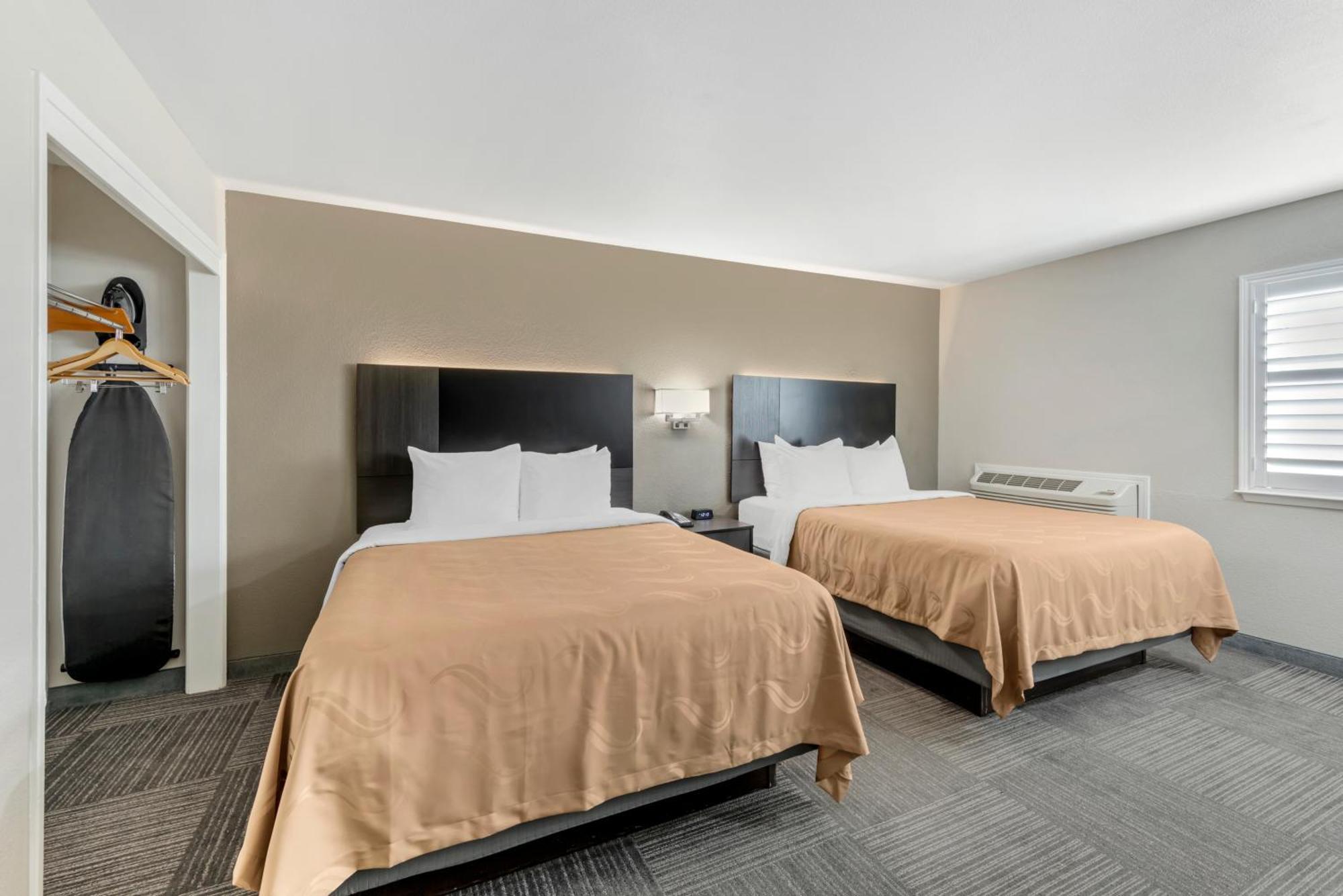Quality Inn Kettleman City near Hwy 41 Bagian luar foto