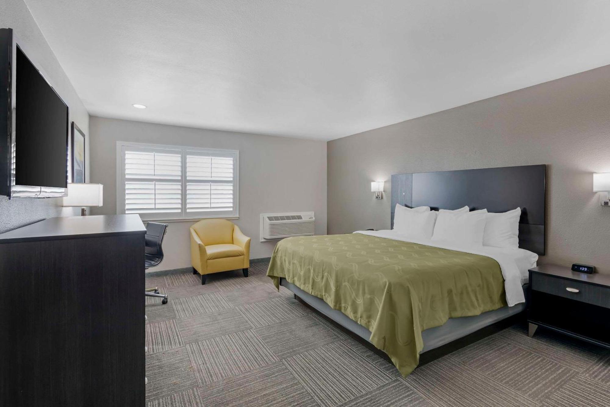 Quality Inn Kettleman City near Hwy 41 Bagian luar foto