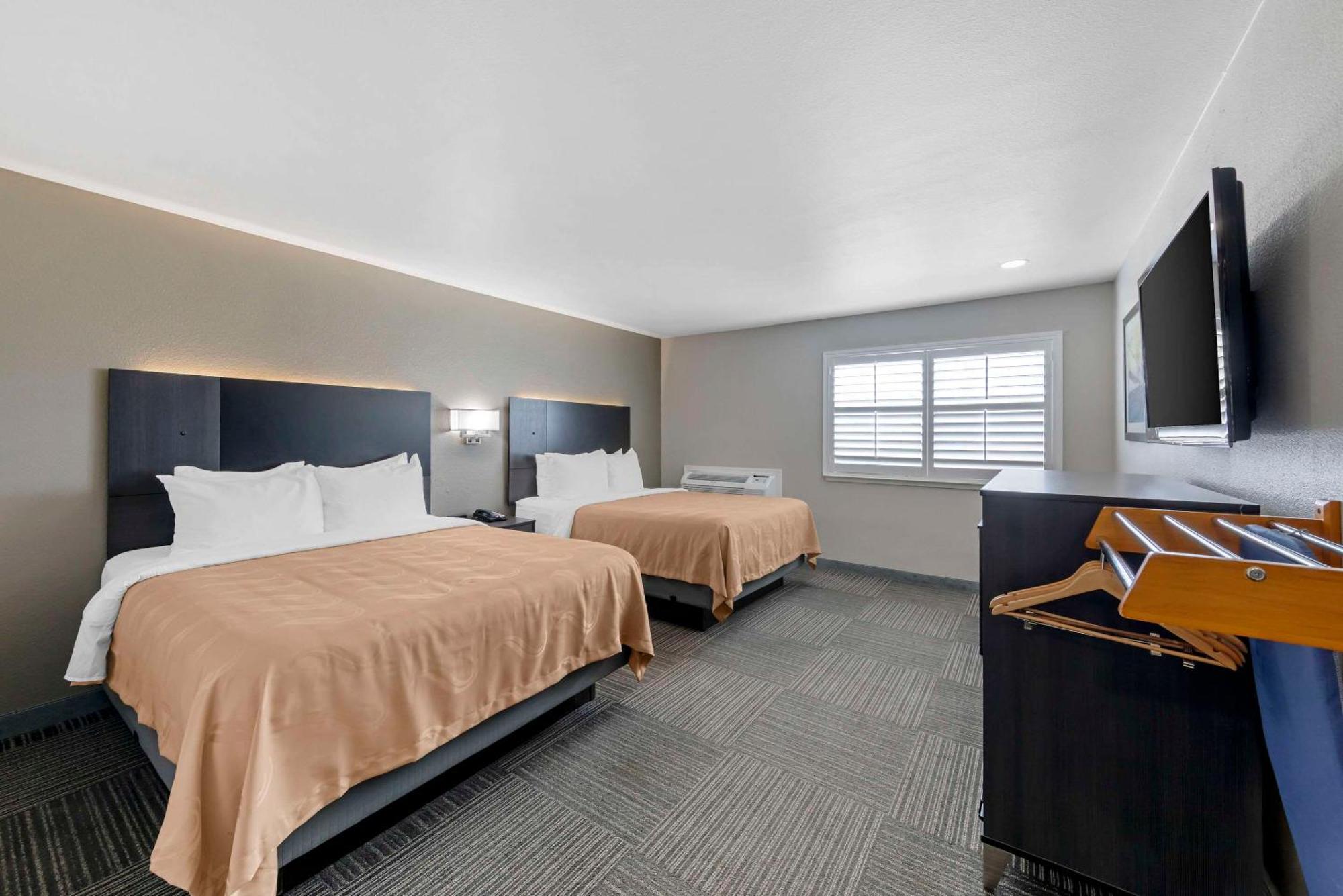 Quality Inn Kettleman City near Hwy 41 Bagian luar foto